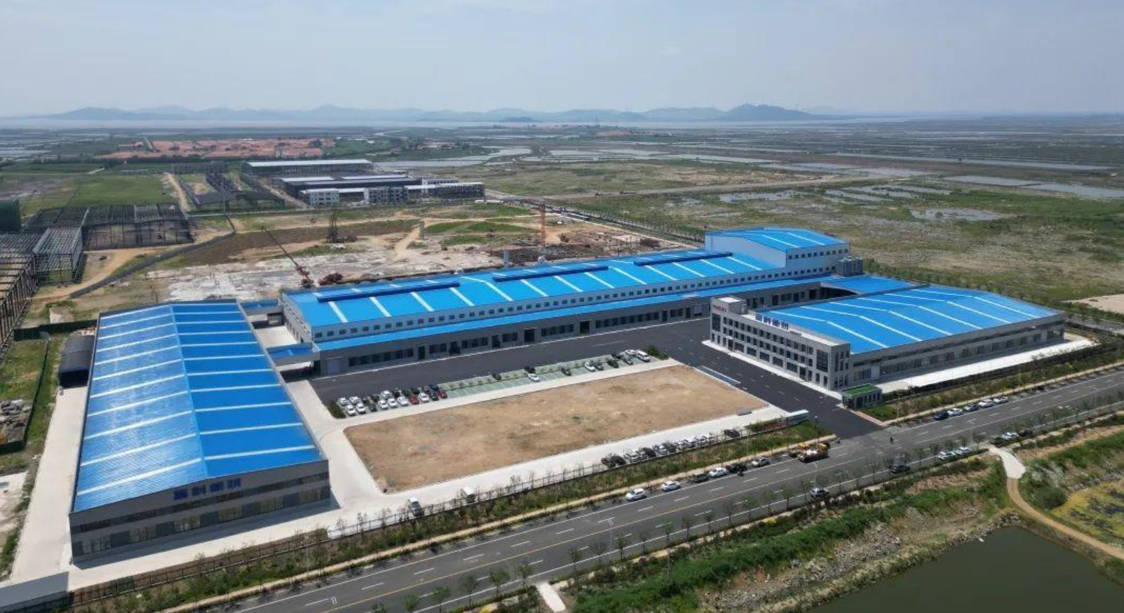 煙臺(tái)富利新材料車(chē)間降溫